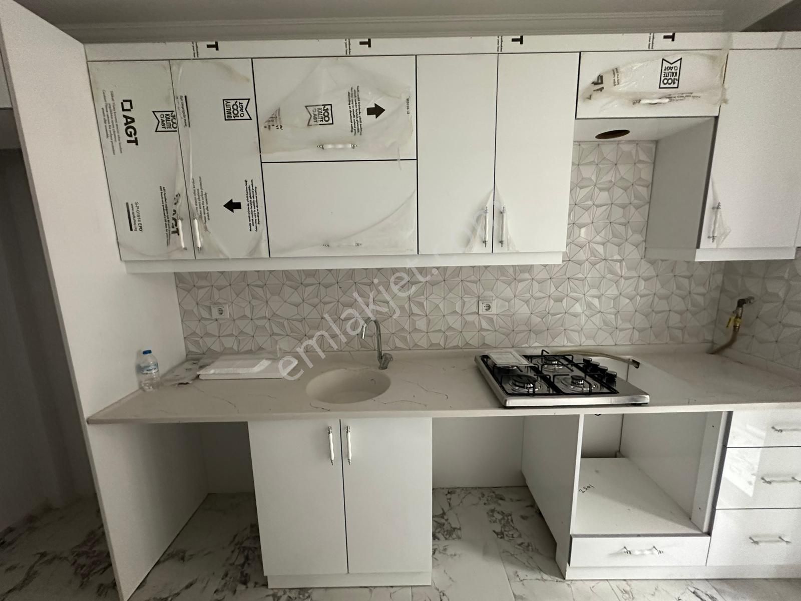 Sıfır Binada Asansörlü Otoparklı Balkonlu 2+1 Kiralık Daire - Görsel 4
