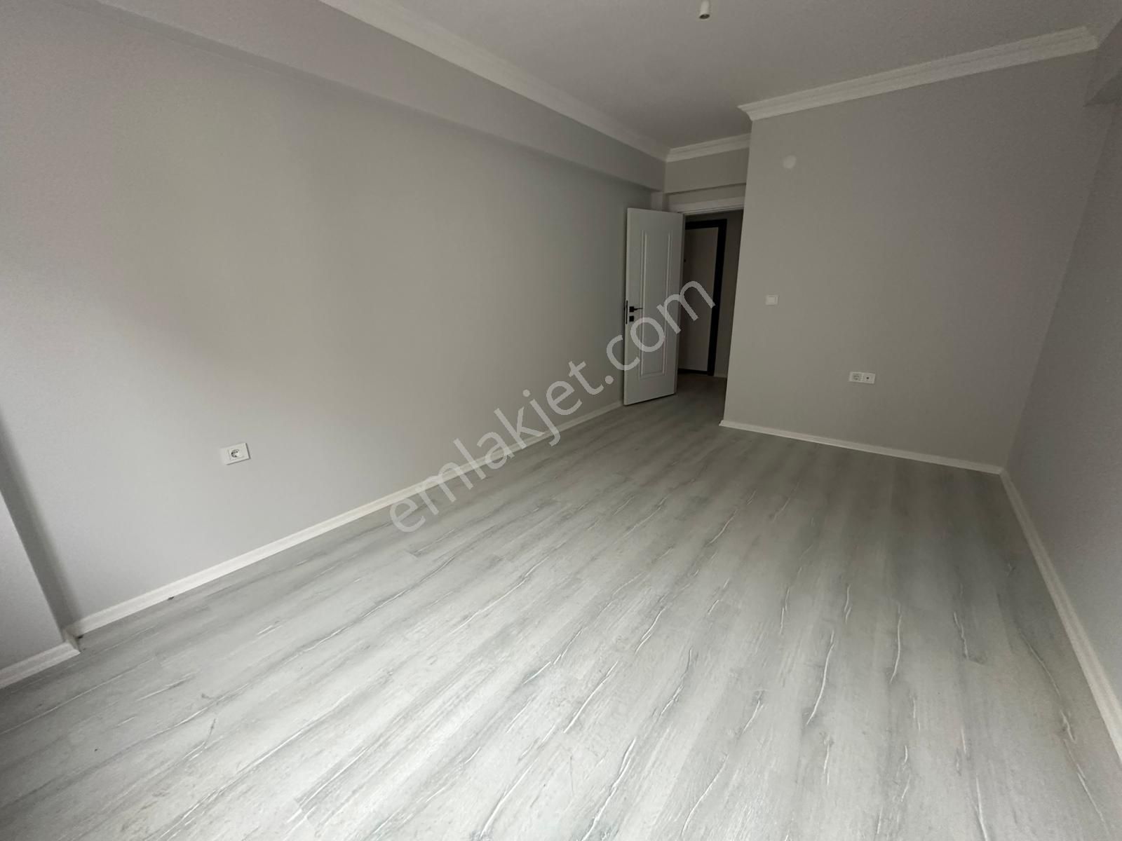 Sıfır Binada Asansörlü Otoparklı Balkonlu 2+1 Kiralık Daire - Görsel 23