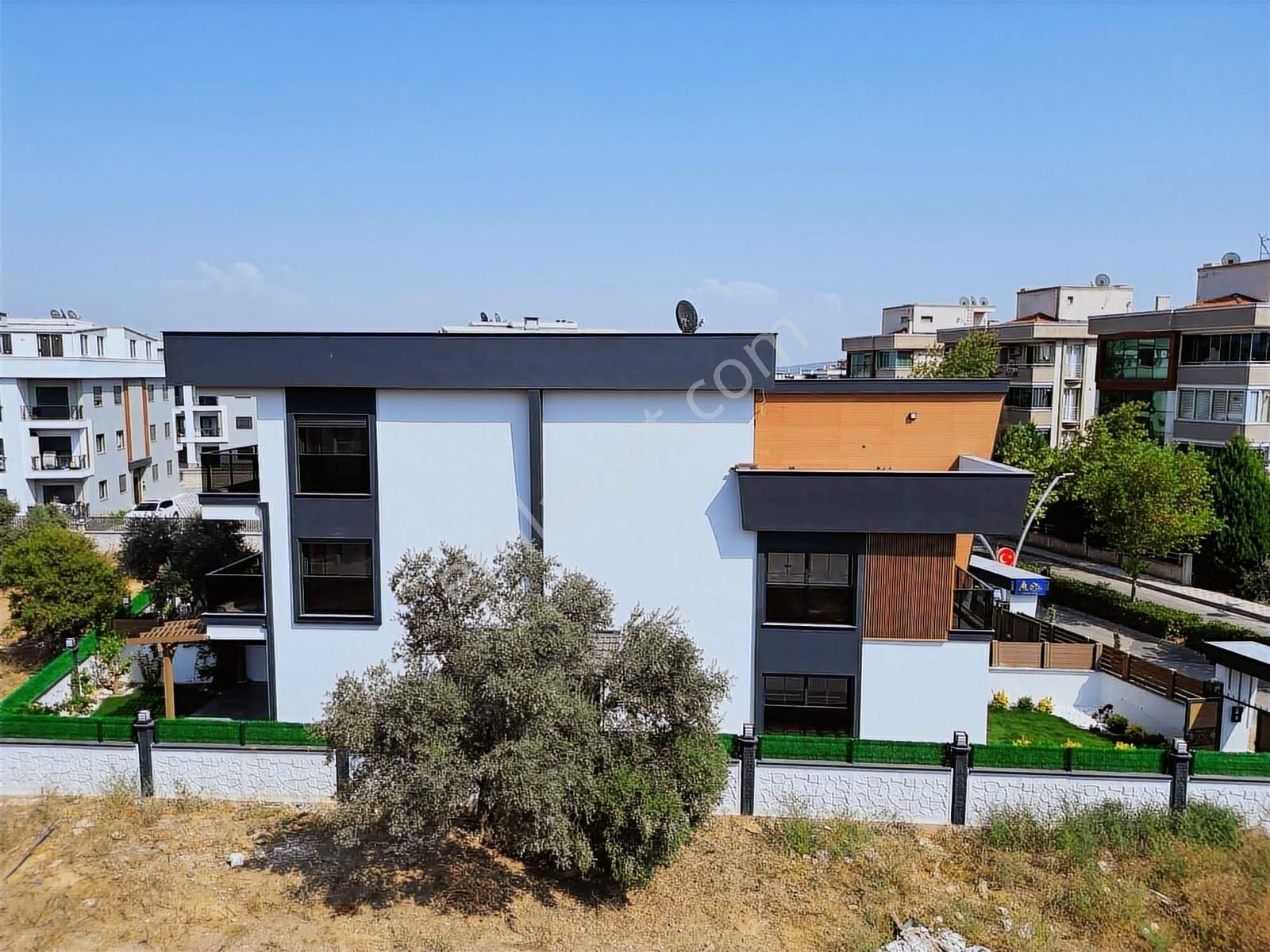 Q'zen Den Kemalpaşa Mahallesinde Geniş Lüks Sıfır 4+1 Villa - Görsel 18