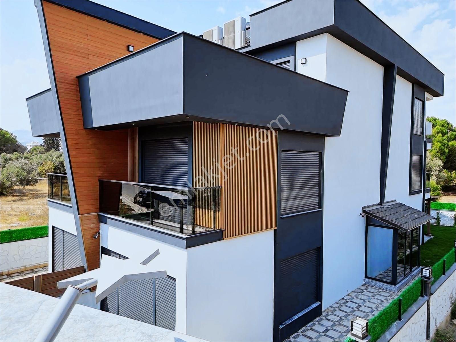 Q'zen Den Kemalpaşa Mahallesinde Geniş Lüks Sıfır 4+1 Villa - Görsel 31