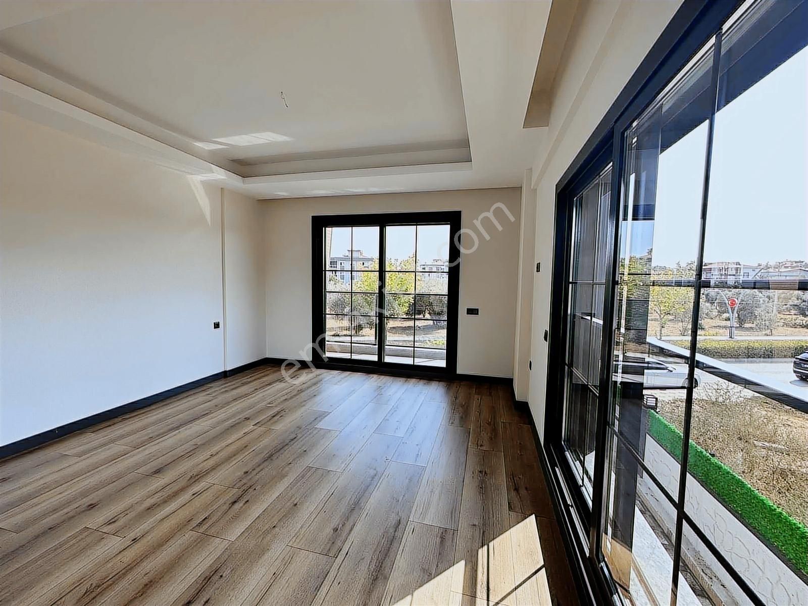 Q'zen Den Kemalpaşa Mahallesinde Geniş Lüks Sıfır 4+1 Villa - Görsel 10