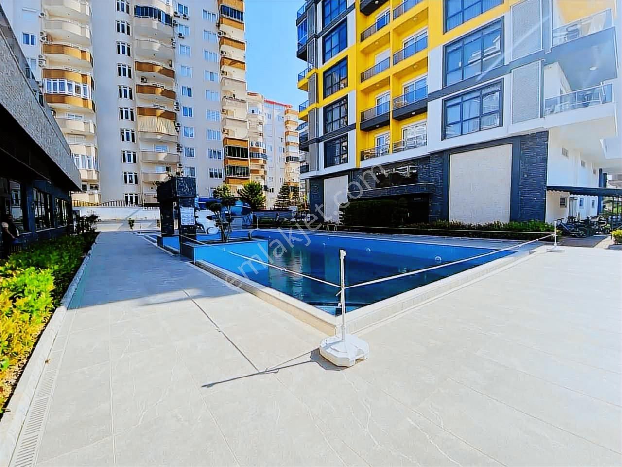 Mahmutlarda Aktiviteli Sitede Kiralık 2+1 Ful Eşyalı Daire - Görsel 19