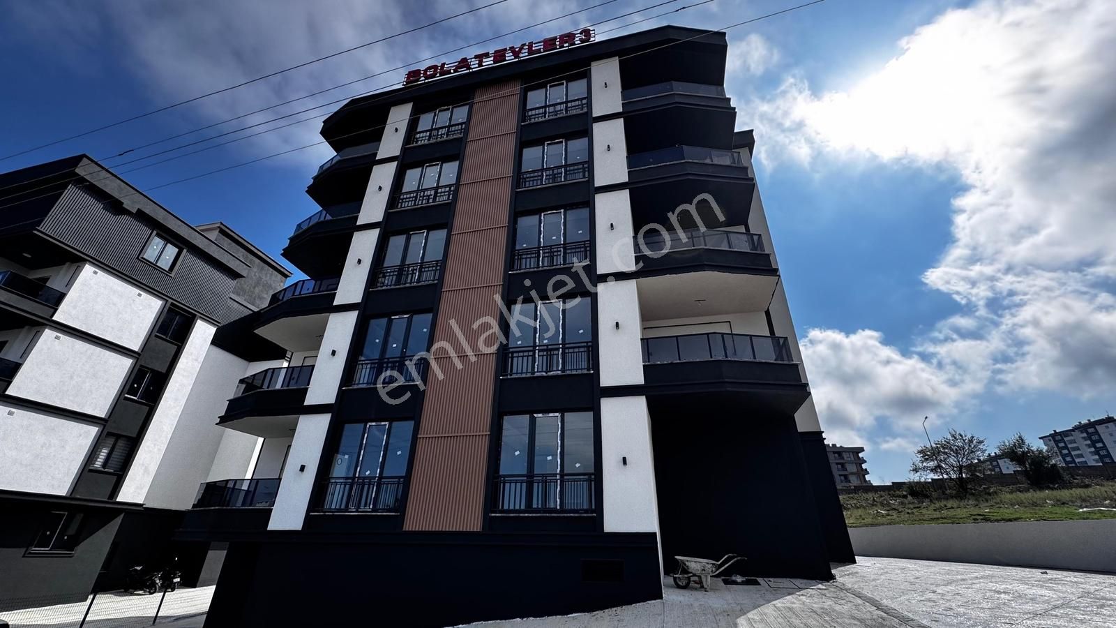 Körfezde Deniz Manzaralı Lüks 2+1 Daire! - Görsel 23