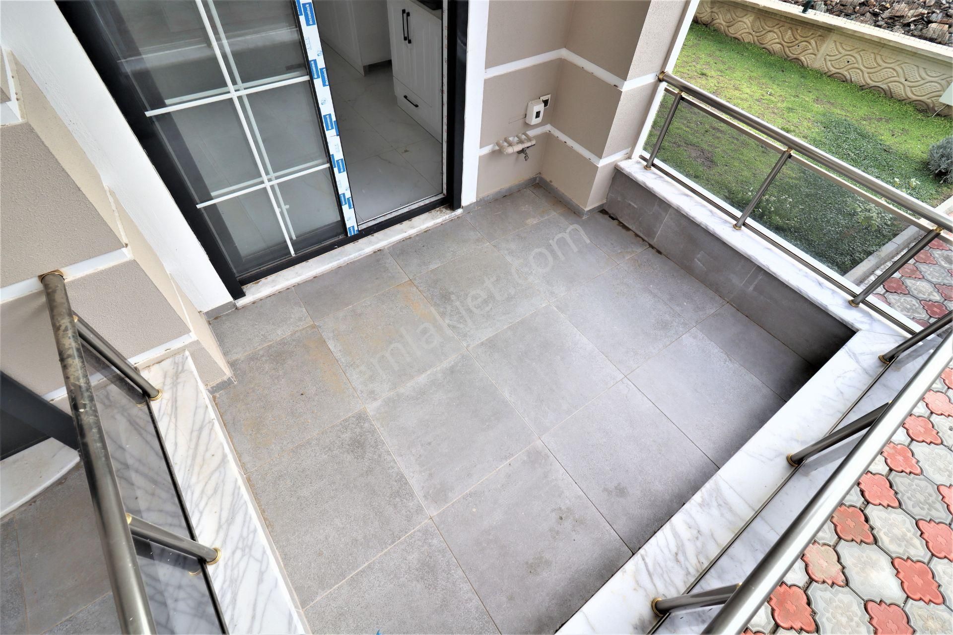 Güre'de Deniz Manzaralı Geniş Bahçe Kullanımlı Otoparklı Lüks 3+1 Tam Bağımsız Satılıkmüstakil Villa - Görsel 34