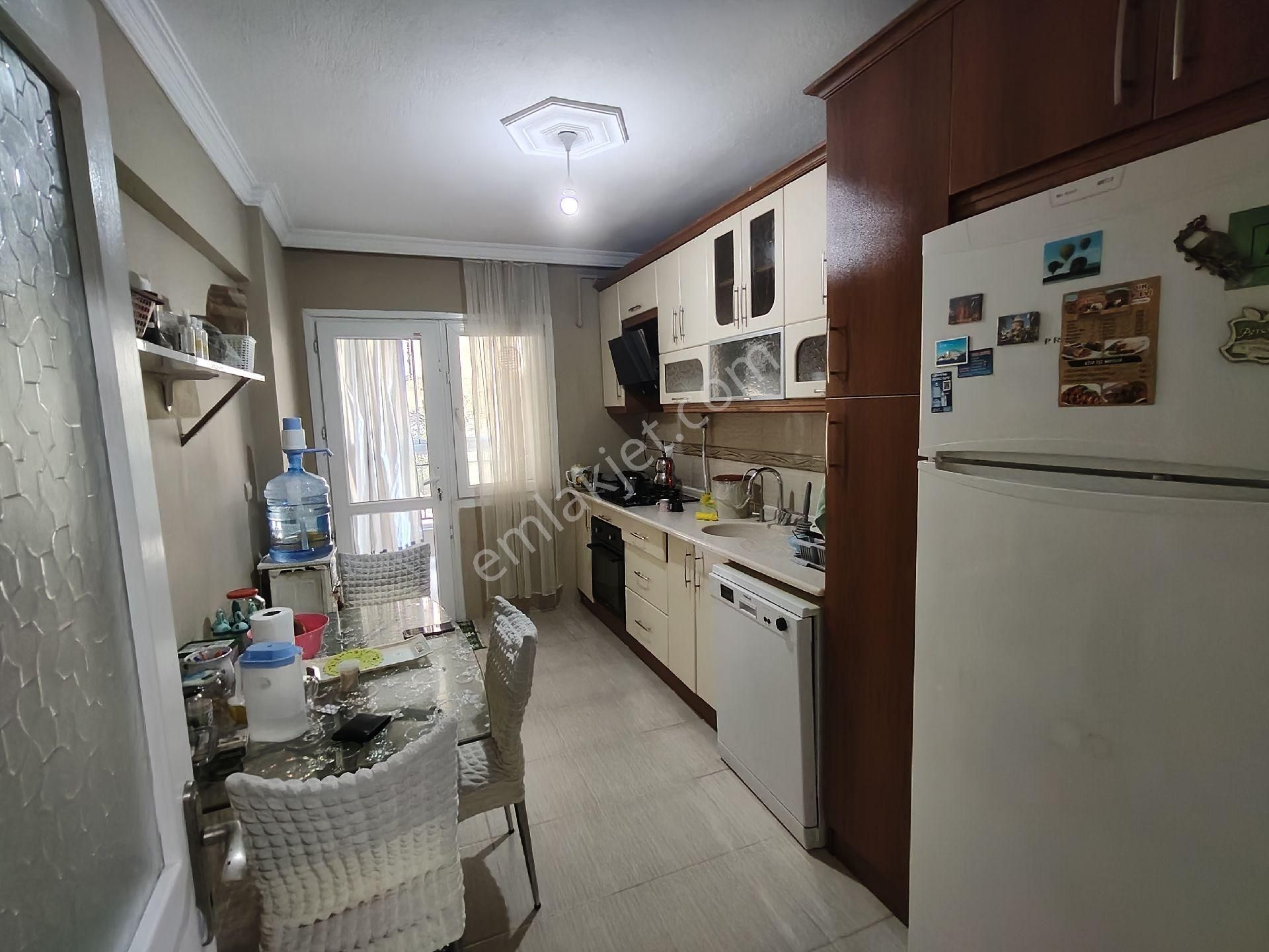 Site İçinde 110m2 Geniş 2+1 Kapalı Mutfak Daire - Görsel 3