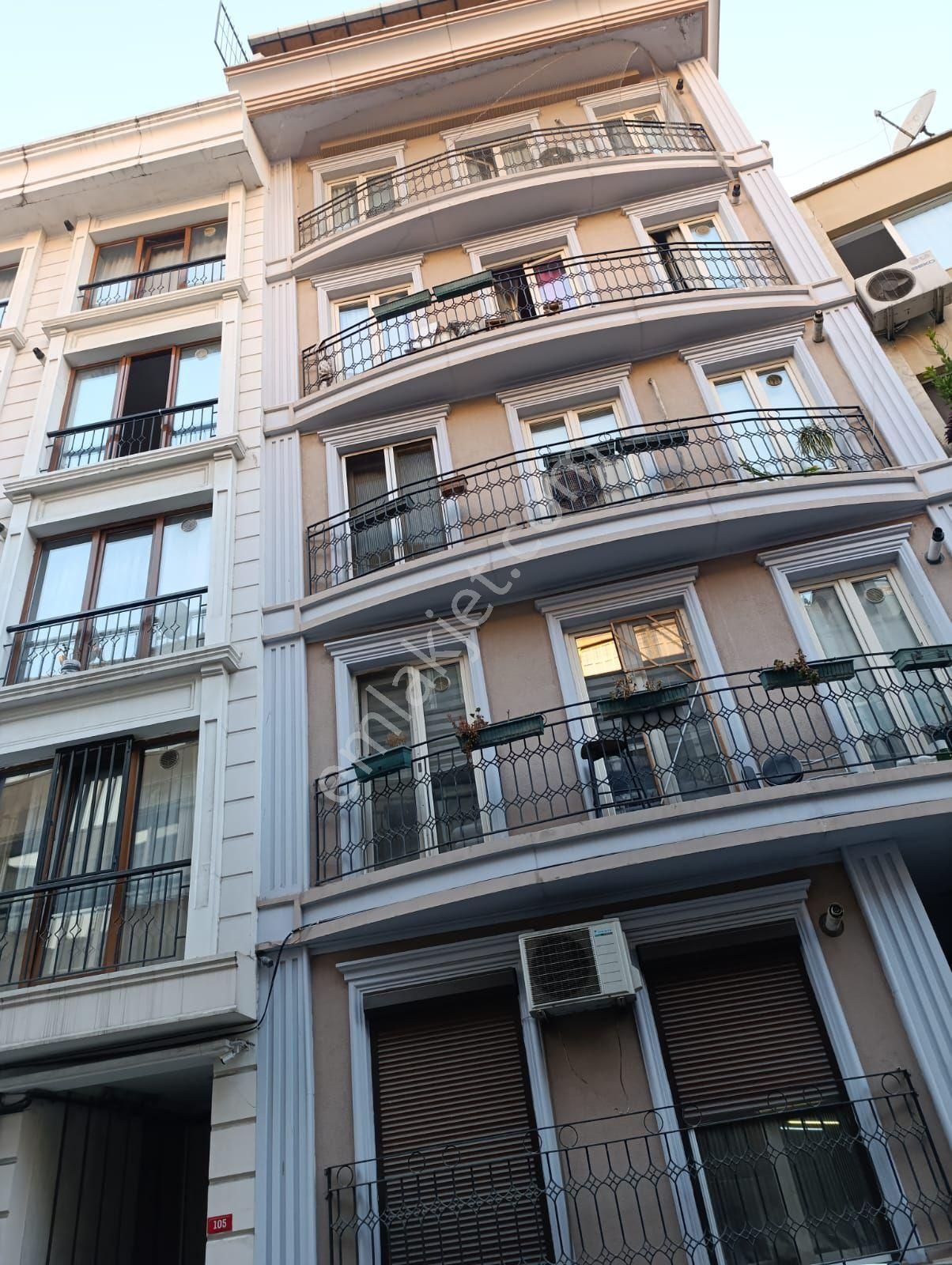 Taksim Elmadağ Cimen Sokakta Yeni Binada Asansörlü 2+1 Kiralik Daire - Görsel 4