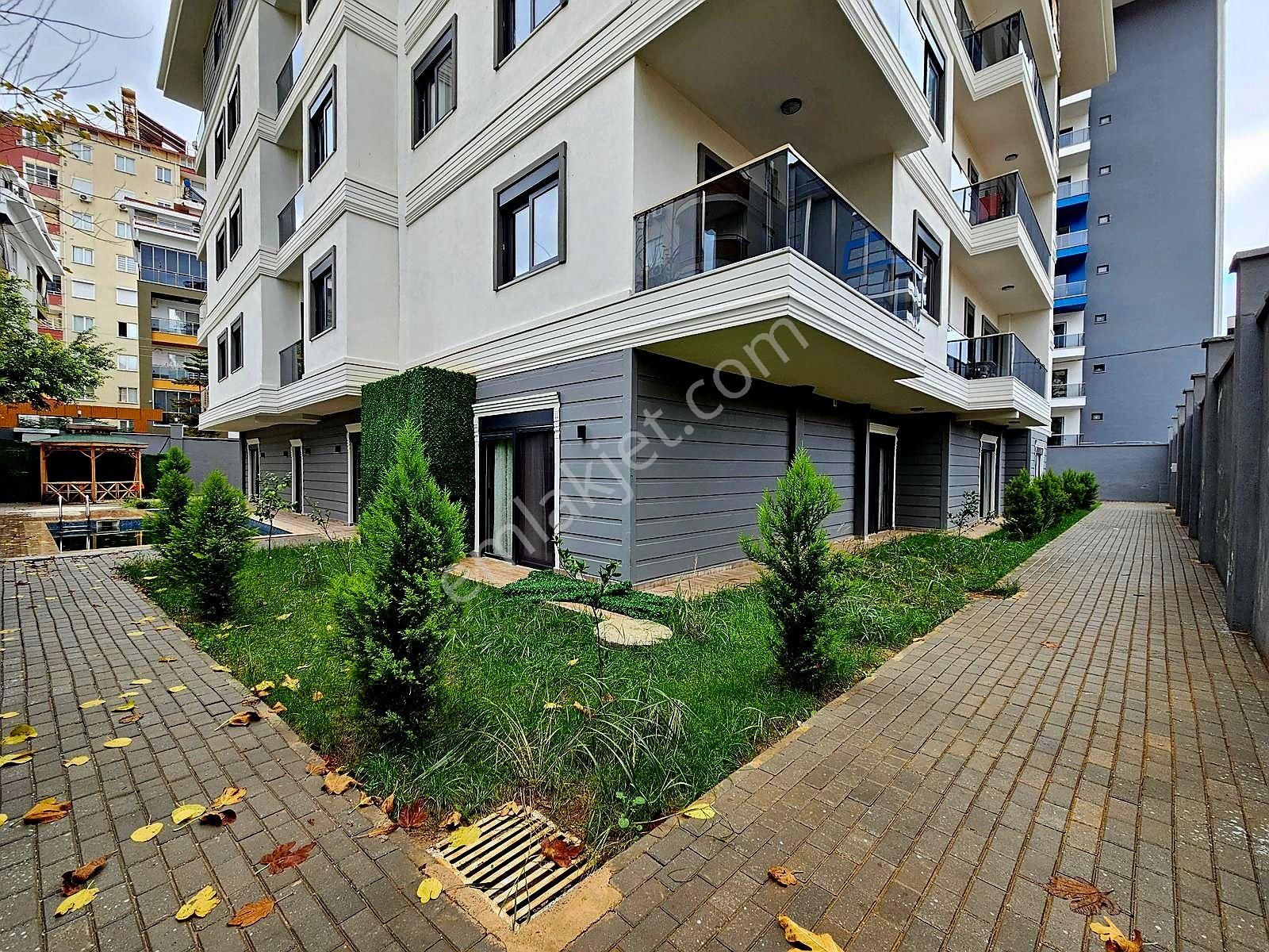 Kızlarpınarı Mahallesinde Satılık Yeni Aktiviteli 1+1 Daire