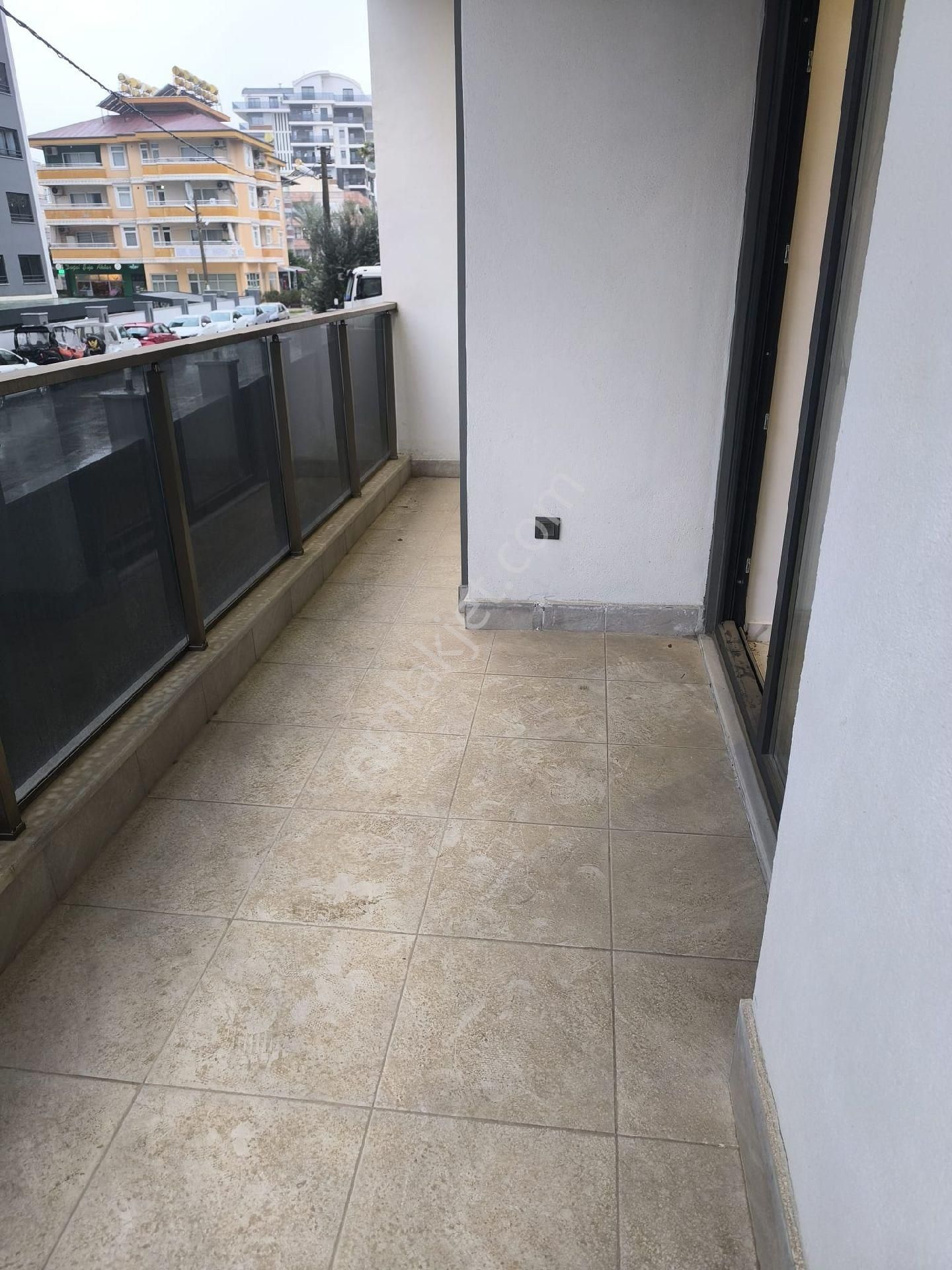 Kızlarpınarı Mahallesinde Satılık Yeni Aktiviteli 1+1 Daire - Görsel 15