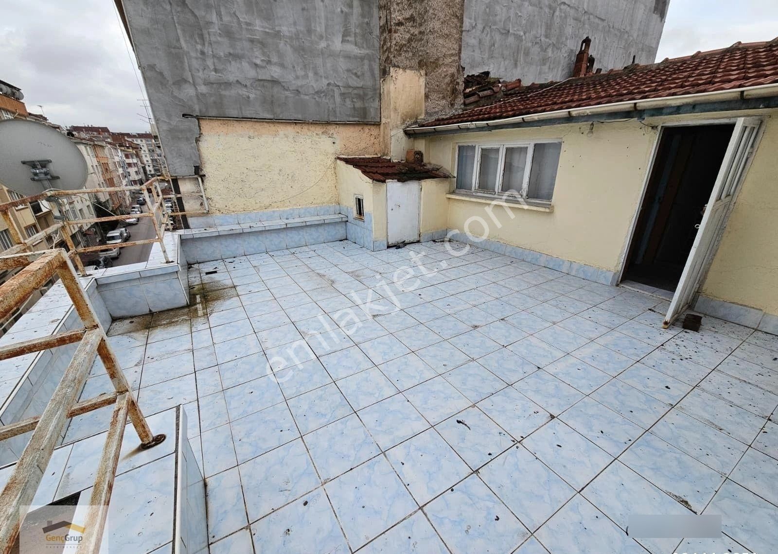 *genç Grup* Hatboyu Saat Kulesi Yakını Teraslı Bakımlı 2+1 Daire - Görsel 10