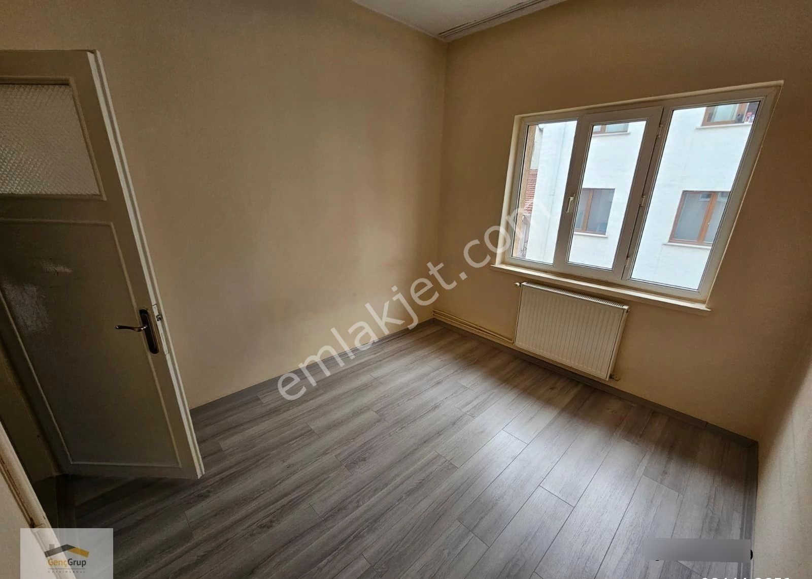 *genç Grup* Hatboyu Saat Kulesi Yakını Teraslı Bakımlı 2+1 Daire - Görsel 16