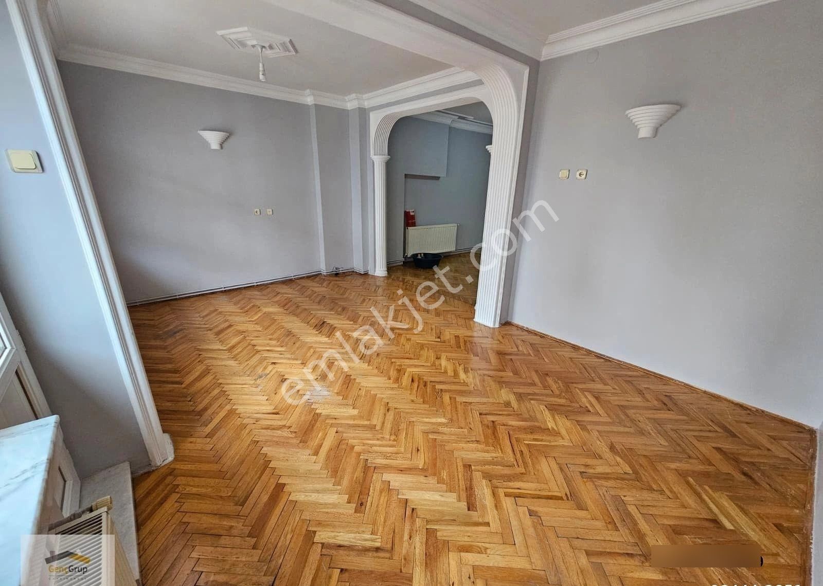 *genç Grup* Hatboyu Saat Kulesi Yakını Teraslı Bakımlı 2+1 Daire - Görsel 3