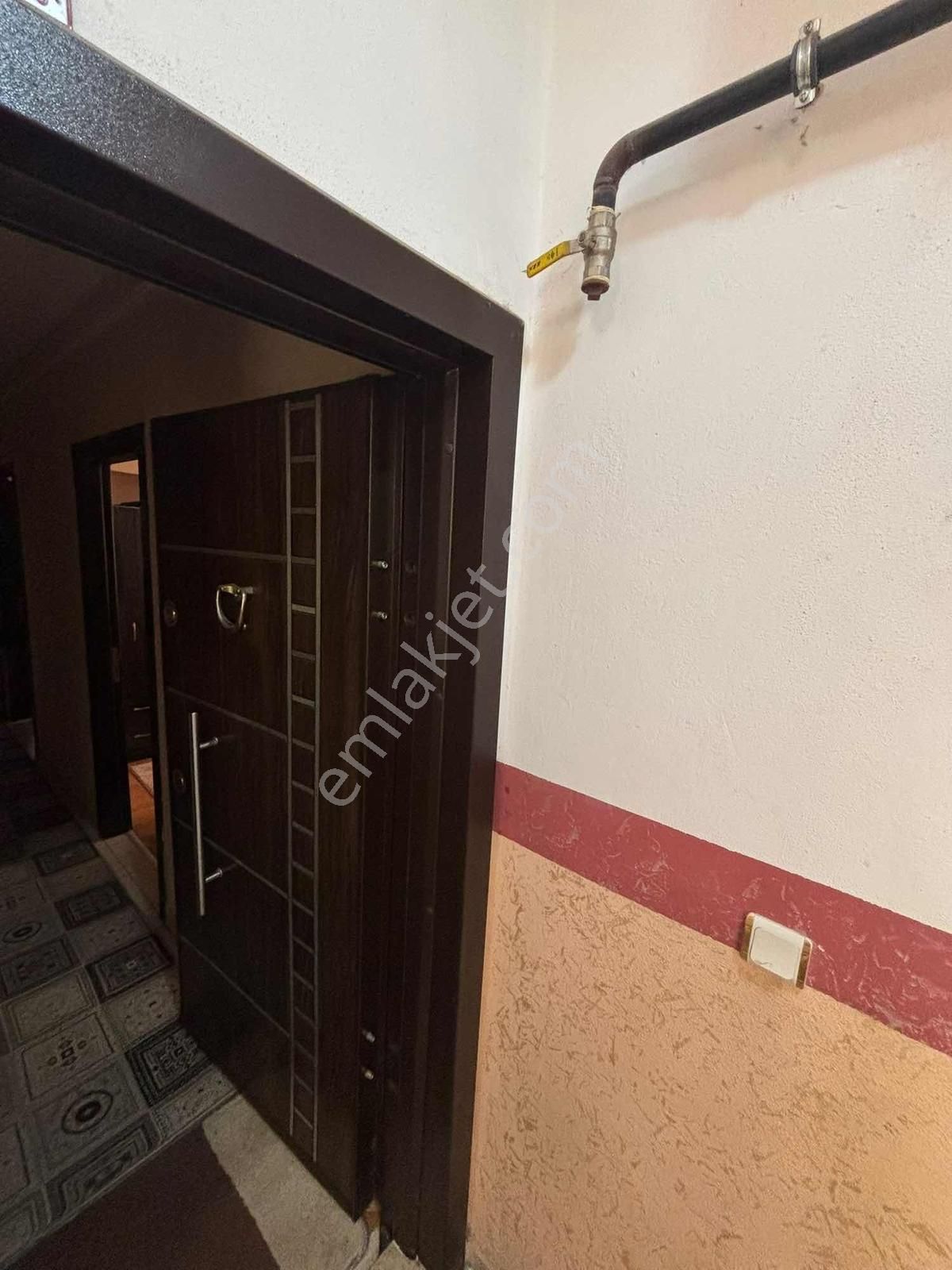 Emek Mah Masrafsız Herşeyi Ayrı Yüksek Giriş - Görsel 12