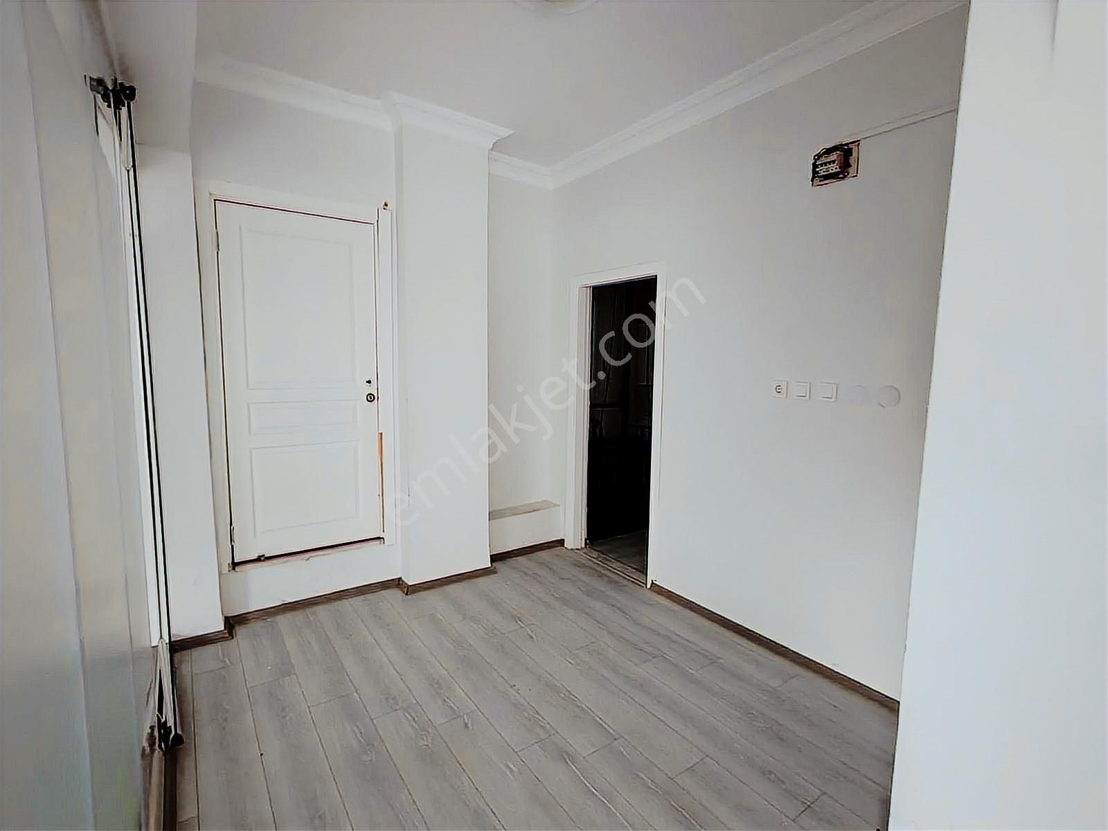 Dere Mahallesinde Yalova Üniversitesi Karşısında Kiralık Dükkan - Görsel 7