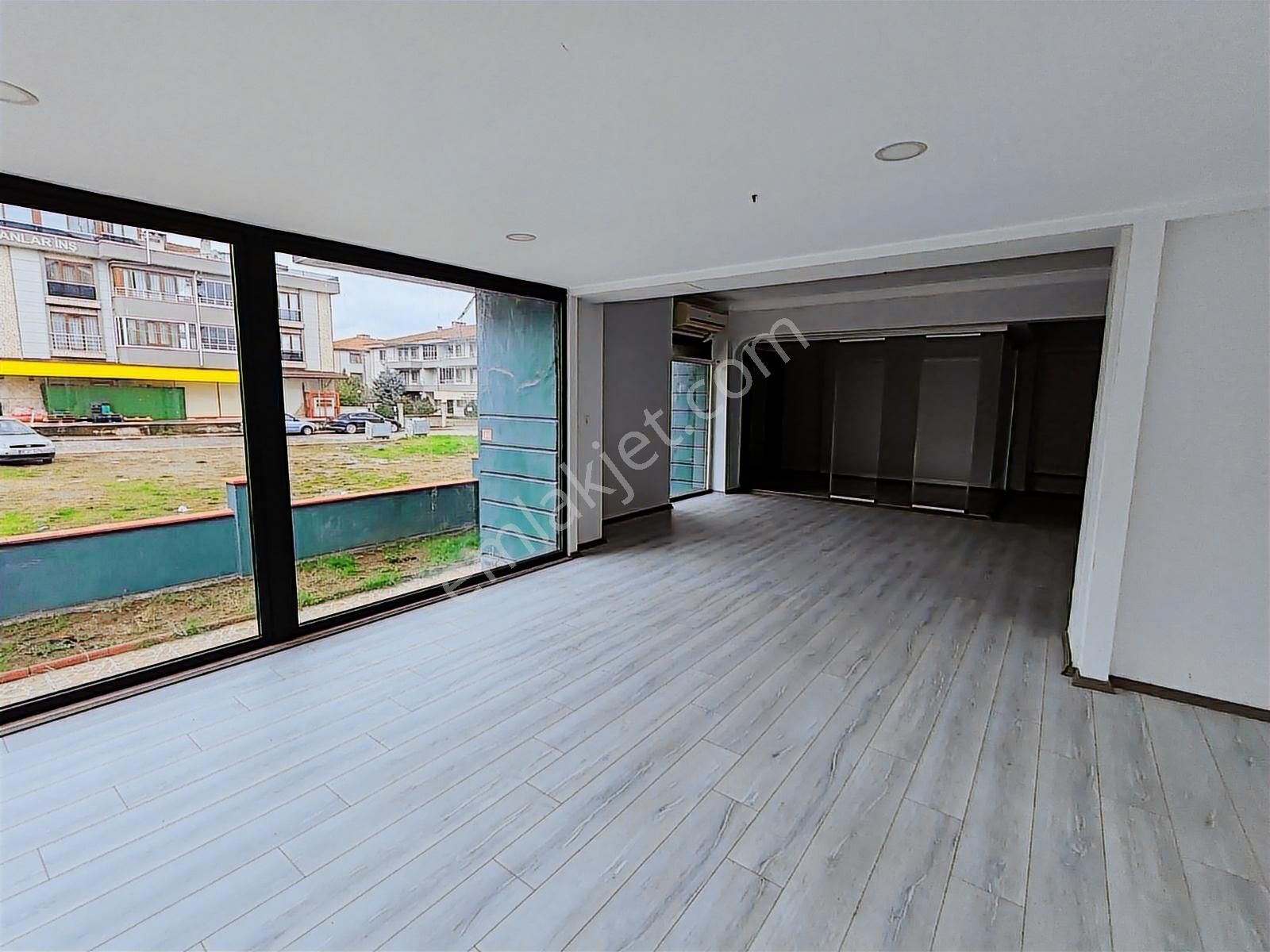 Dere Mahallesinde Yalova Üniversitesi Karşısında Kiralık Dükkan - Görsel 5