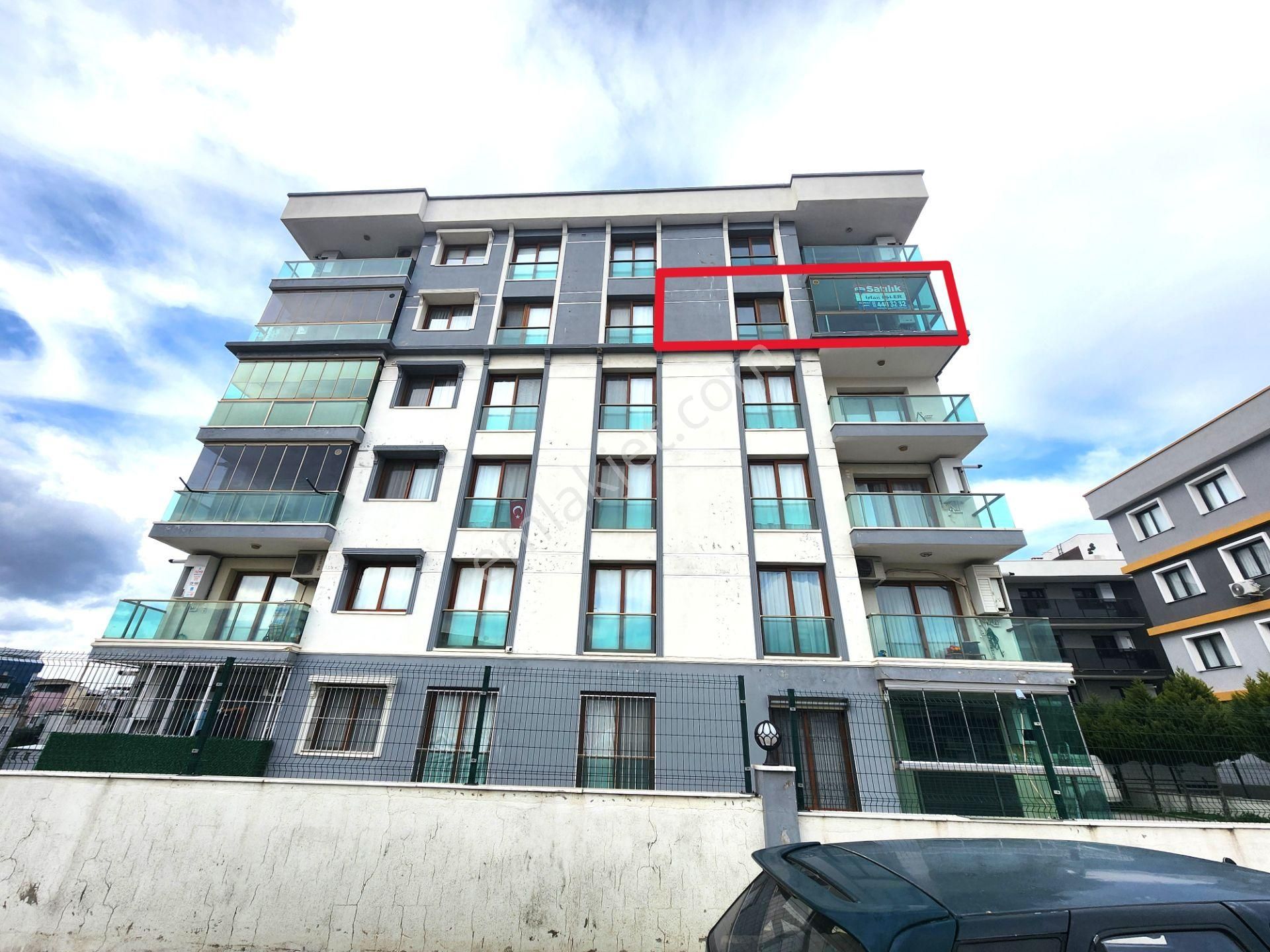 Remax Arma’dan, Buca İnönü Mah.de, Site İçi, 2+1, Satılık Daire