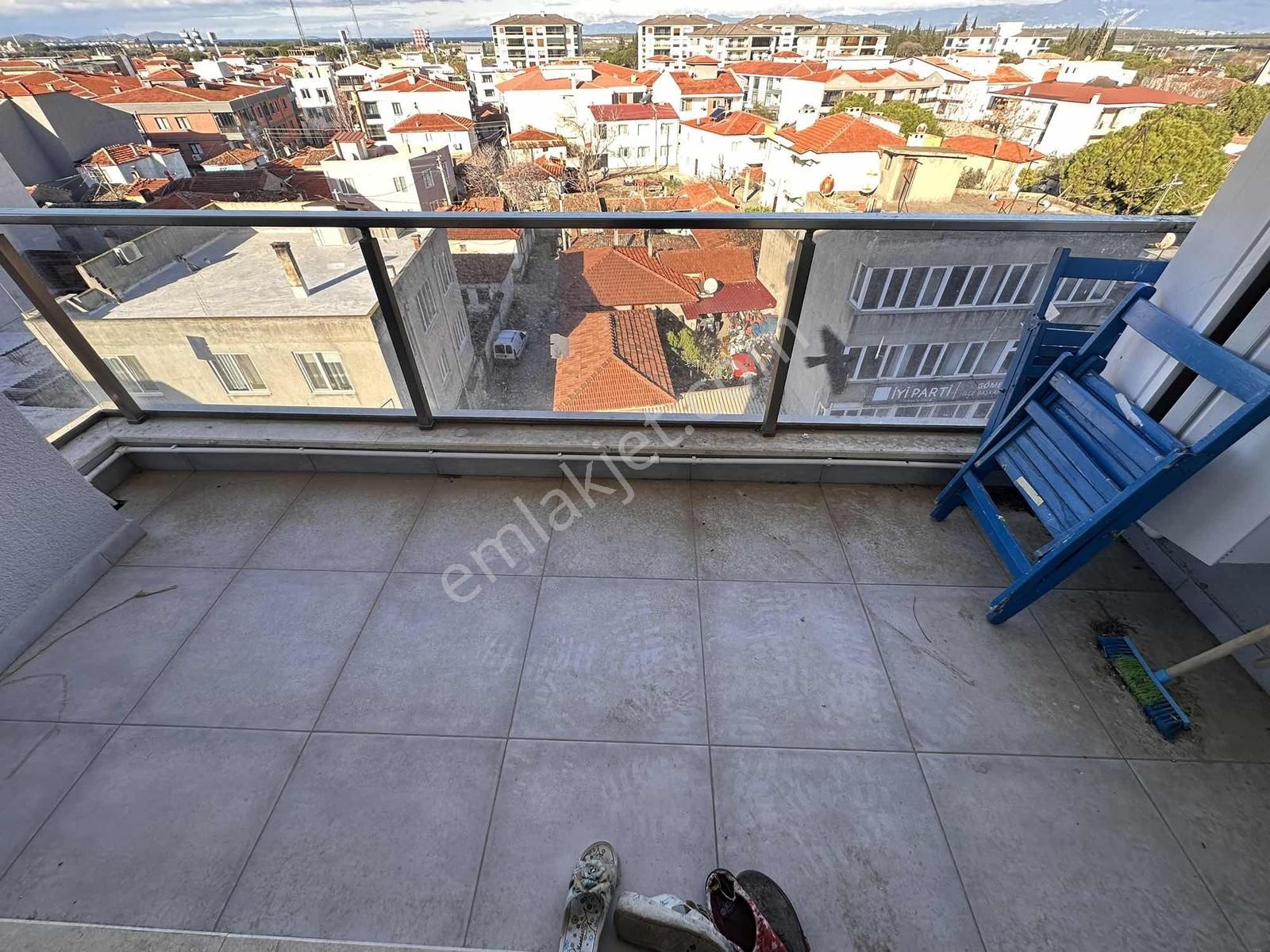 Full Eşyalı Doğalgazlı Merkezi Konumda 2+1 Geniş Daire - Görsel 32