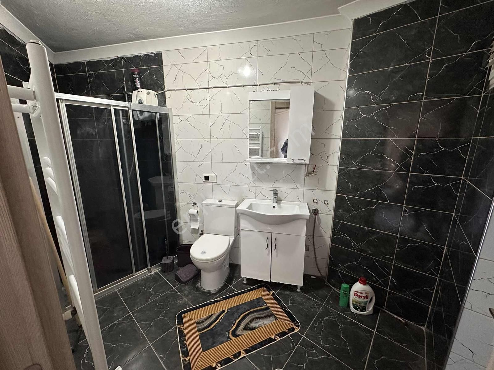 Full Eşyalı Doğalgazlı Merkezi Konumda 2+1 Geniş Daire - Görsel 3