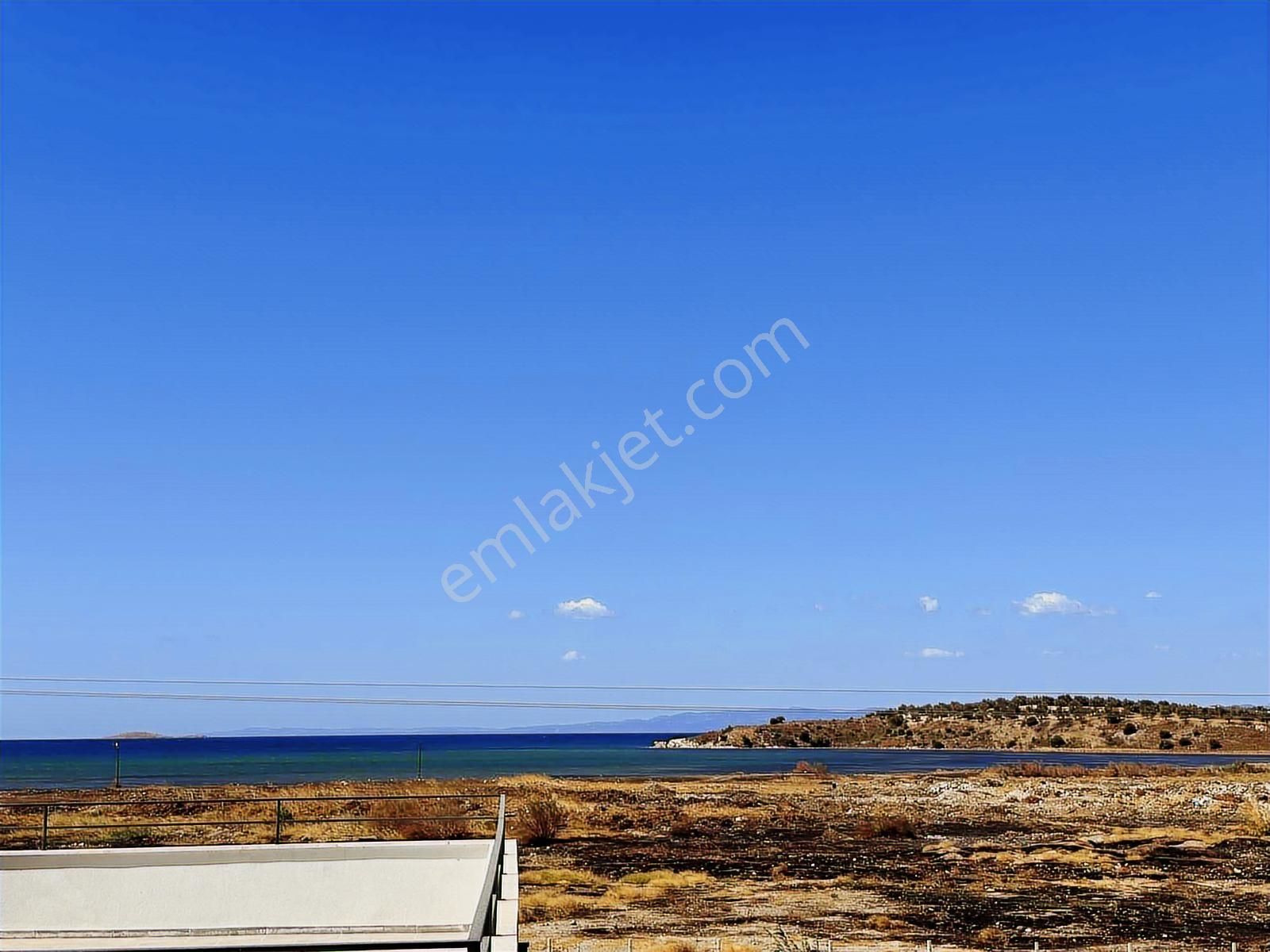 Denize Yakın Konumda Bahçeli İskanlı Manzaralı Sıfır Villa - Görsel 28