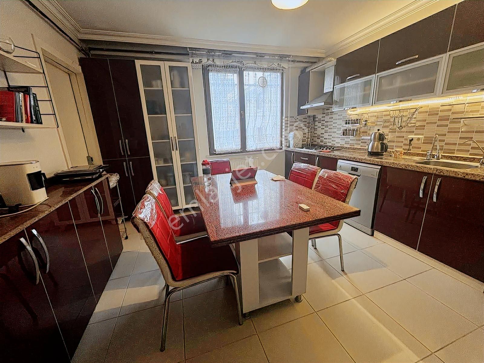 Ümraniye Site Mah. Hemen Teslim 111 M2 Net 3+1 Daire - Görsel 35