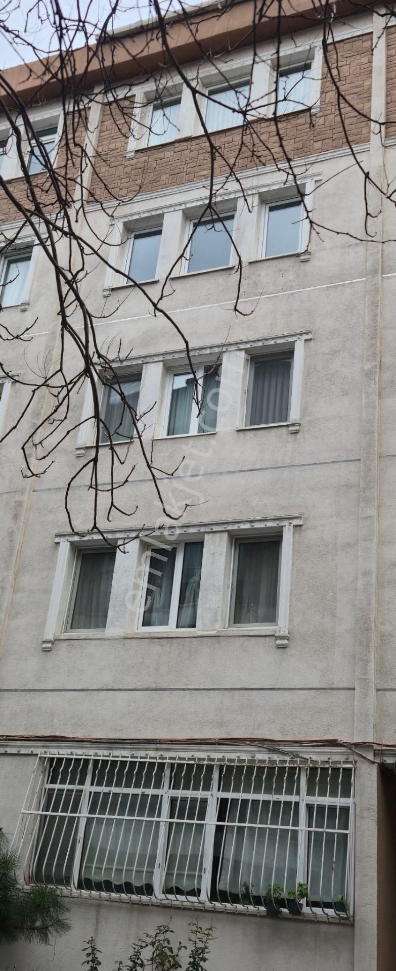 Avcılar Merkez Mahallesi Demir Sokakta Kiralık 2+1 Daire - Görsel 16