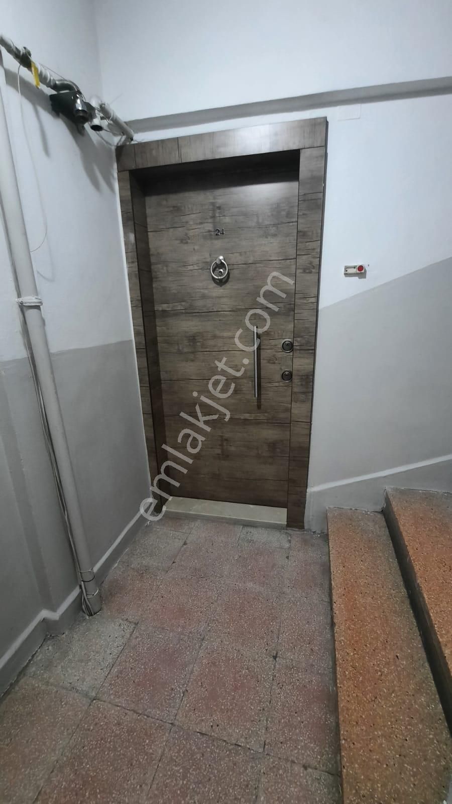 Avcılar Merkez Mahallesi Demir Sokakta Kiralık 2+1 Daire - Görsel 3