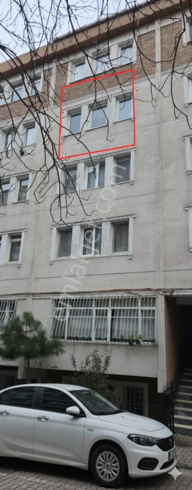 Avcılar Merkez Mahallesi Demir Sokakta Kiralık 2+1 Daire