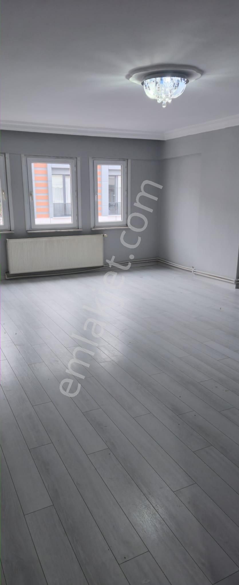 Avcılar Merkez Mahallesi Demir Sokakta Kiralık 2+1 Daire - Görsel 18