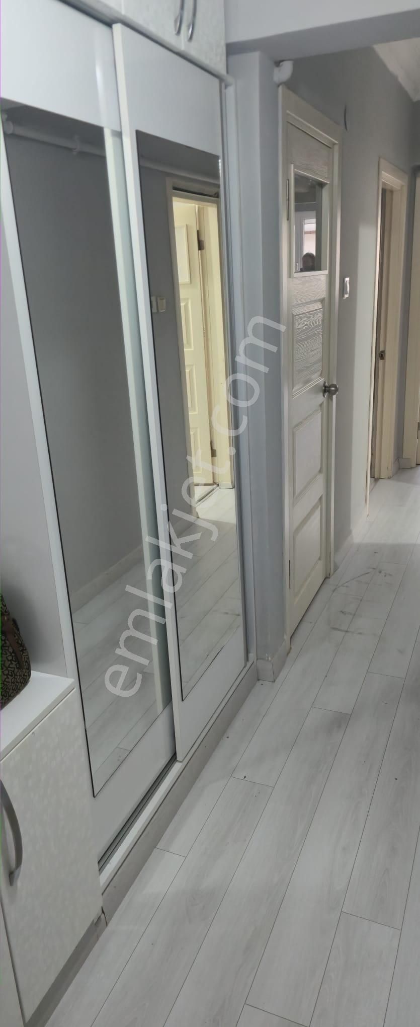 Avcılar Merkez Mahallesi Demir Sokakta Kiralık 2+1 Daire - Görsel 12