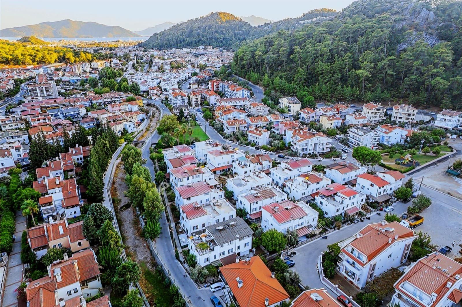 Cb Marina'dan Yenilenmiş Geniş Yaşam Alanları Olan 4+1 - Görsel 30