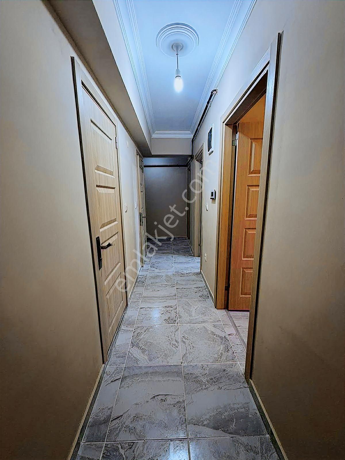 Çamçeşme Merkezde Ulaşıma Yakın Ferah Ve Kullanışlı 2+1 Daire - Görsel 13