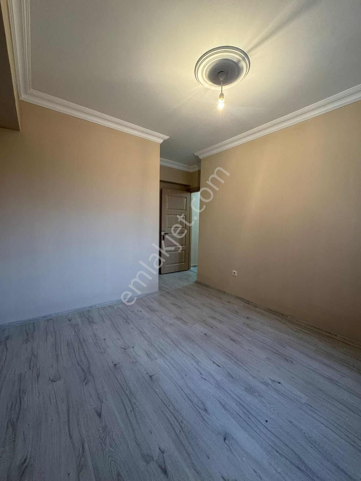 Çamçeşme Merkezde Ulaşıma Yakın Ferah Ve Kullanışlı 2+1 Daire - Görsel 5