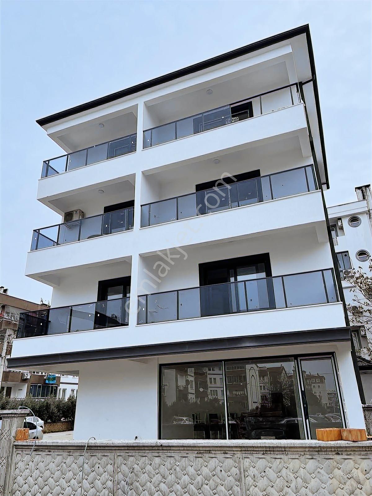 Gömeçte Merkezde Arakat Asansörlü Kalite 1+1 Eşsiz Daire - Görsel 16