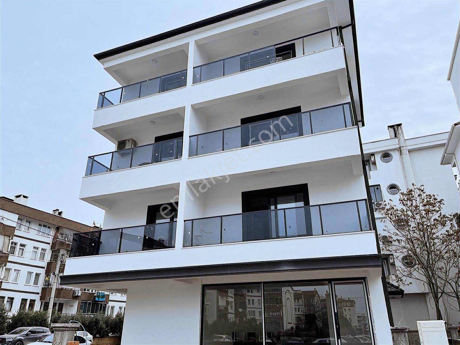 Gömeçte Merkezde Arakat Asansörlü Kalite 1+1 Eşsiz Daire - Görsel 5