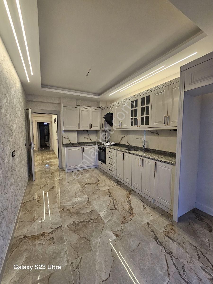 Metin Gönülalan'dan Lüks Daire - Görsel 22