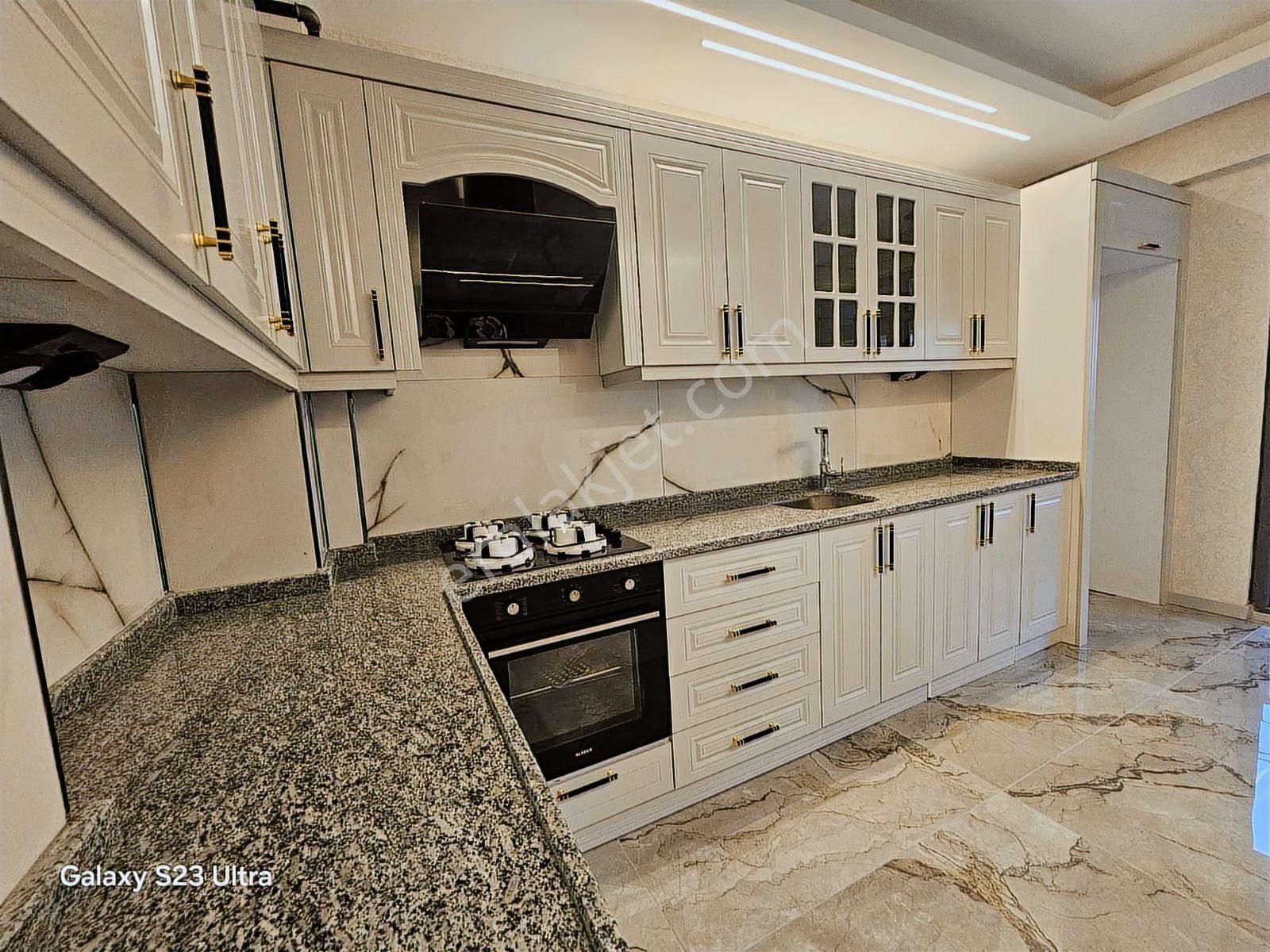 Metin Gönülalan'dan Lüks Daire - Görsel 23