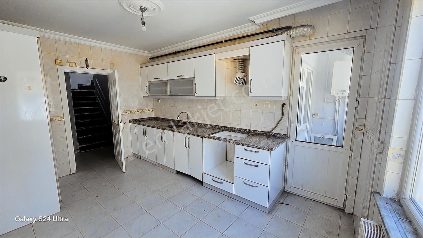 Tuğra'dan Acil Satılık Reşadiye Mah. Atatürk Blv. 4+1 Dublex Dr. - Görsel 5