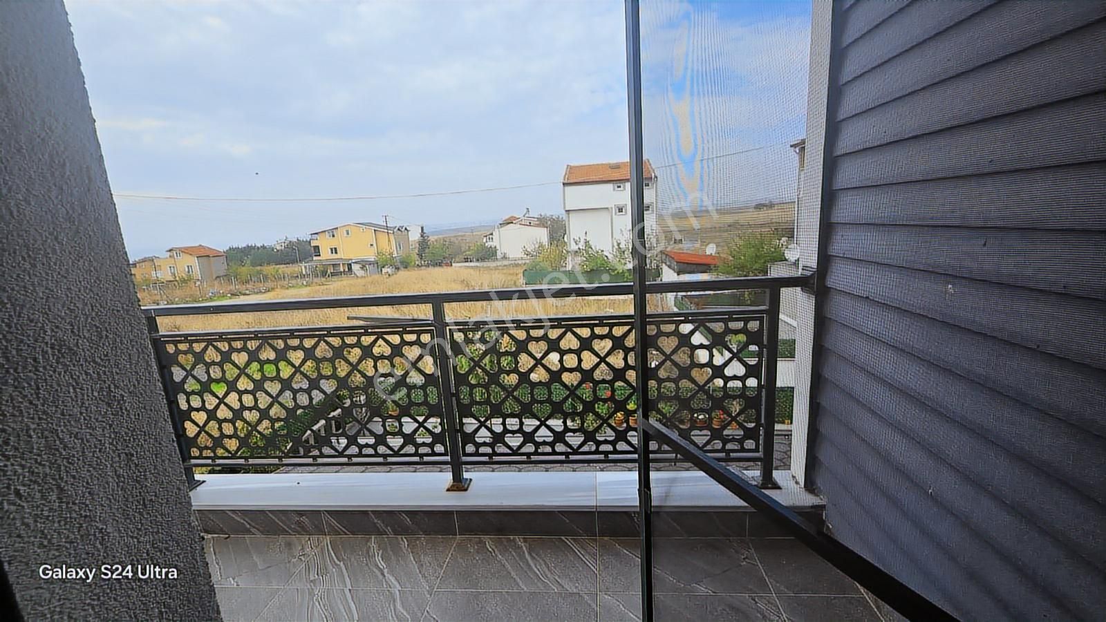 Tuğra'dan Yenilik'de Doğazlı 3+1 Eşyalı İskanlı Satılık Villa - Görsel 5