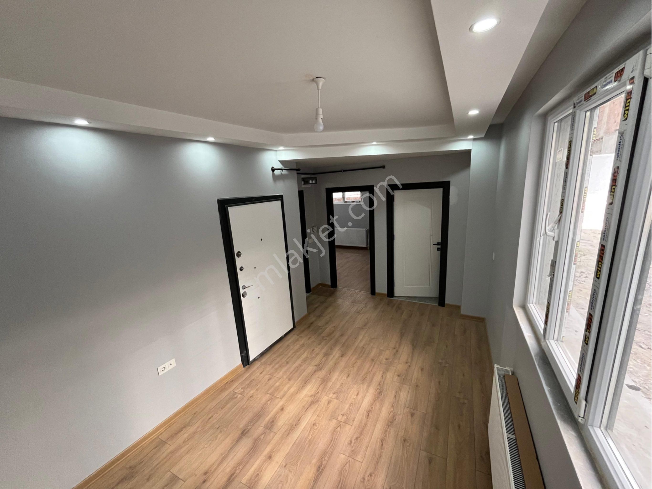 Hükpmet Konağına Yakun 1+1 Sıfır 60m2 Kiralık Zemşn Kat Daire - Görsel 2