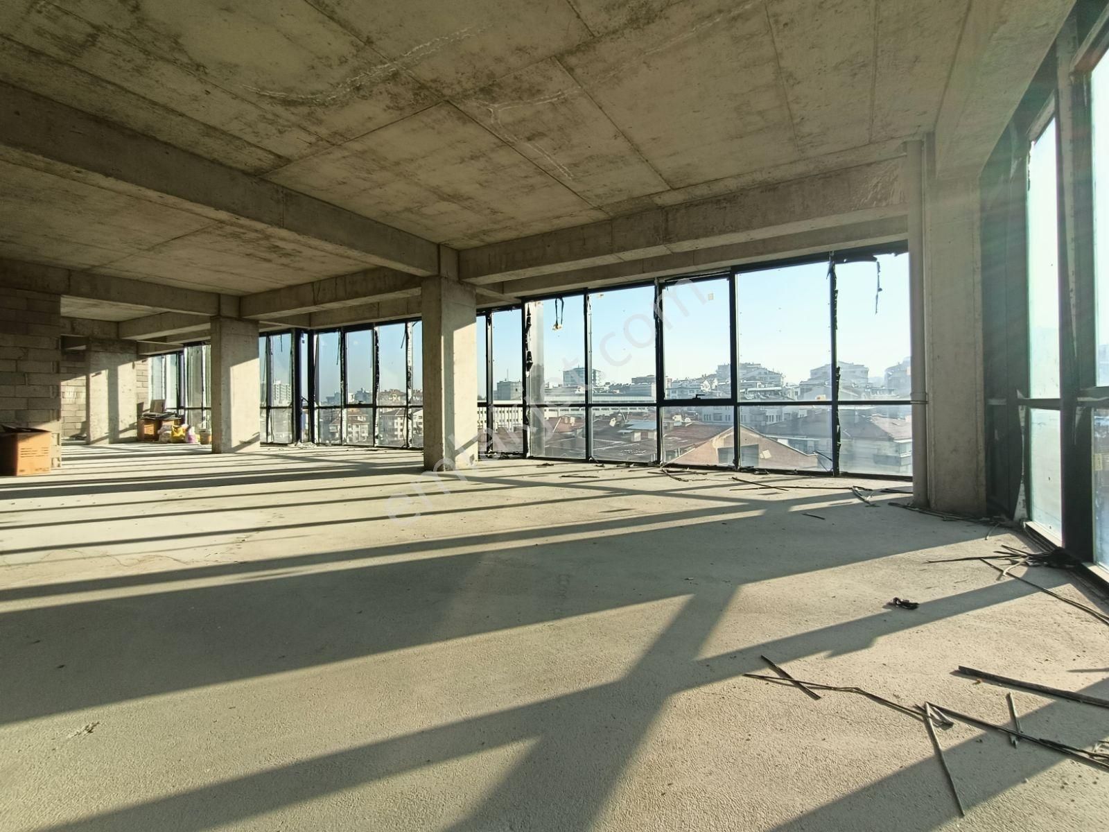 Balgat Prestij Plazada/manzaralı/natamam/ofis/155 M2 Net - Görsel 4