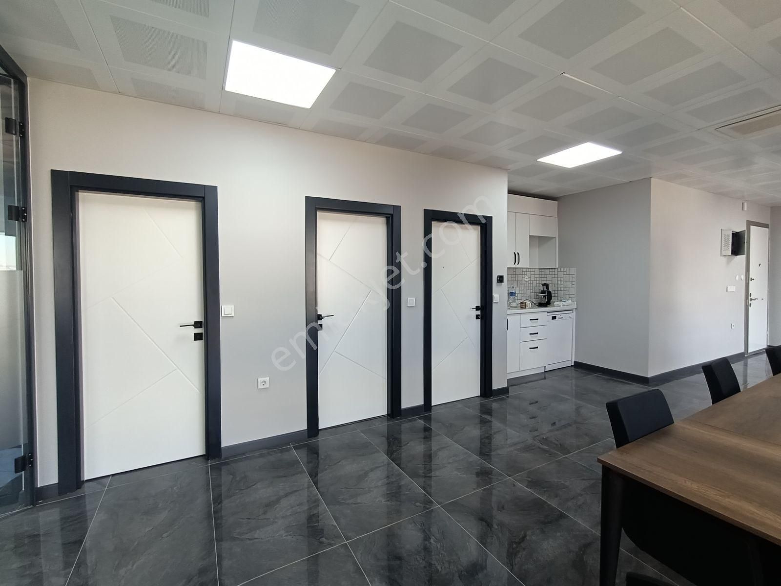 Balgat Prestij Plazada/manzaralı/natamam/ofis/155 M2 Net - Görsel 15