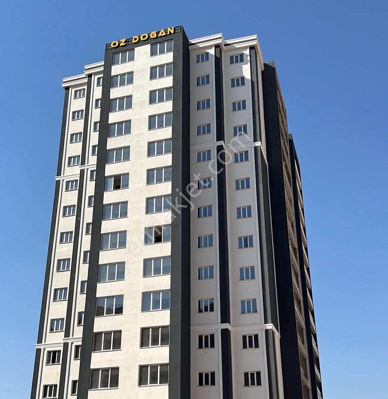 Barak Emlak'tan Site İçerisinde Fırsat Satılık 4+1 Lüks Daire - Görsel 2