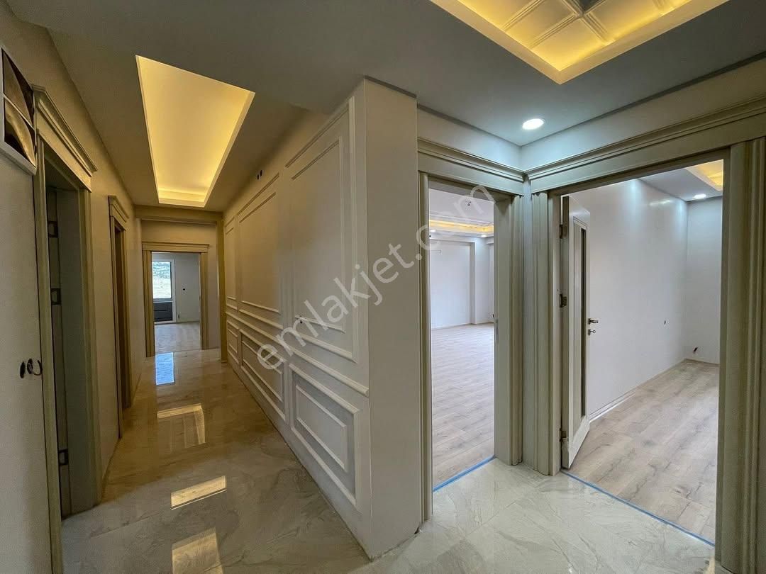 Barak Emlak'tan Site İçerisinde Fırsat Satılık 4+1 Lüks Daire - Görsel 9