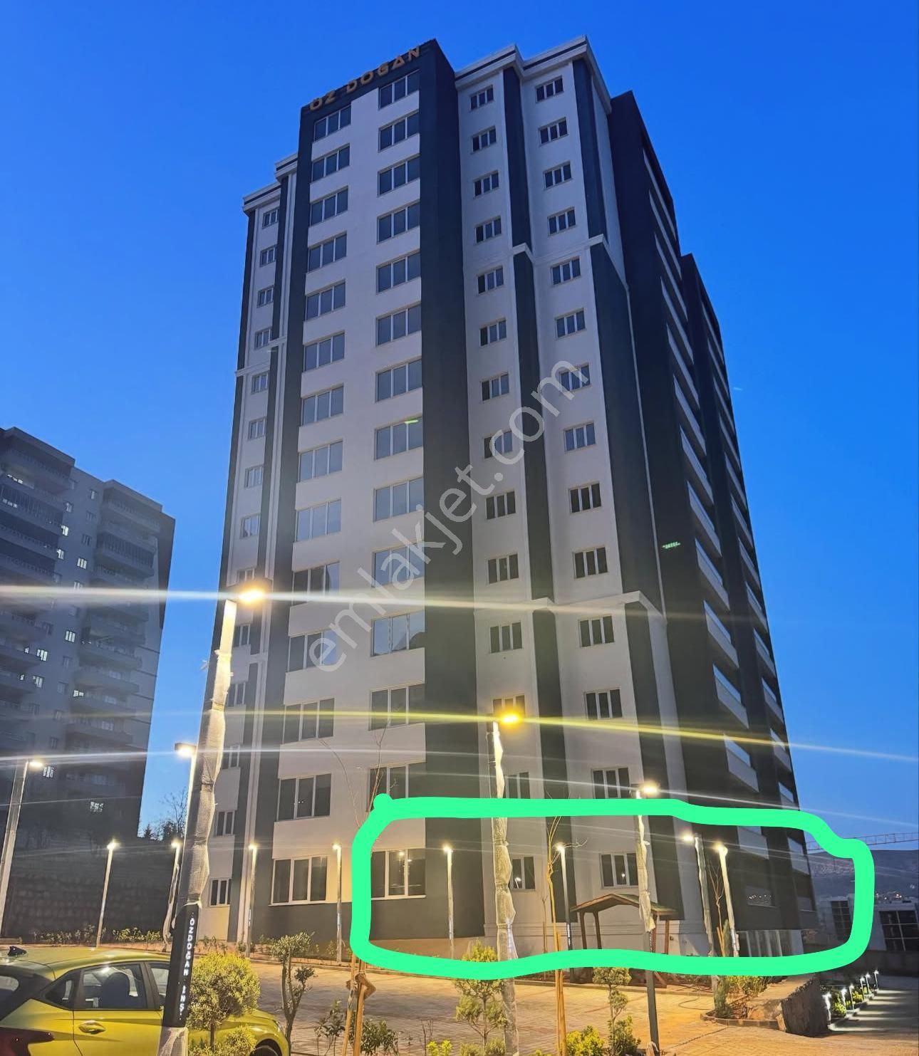 Barak Emlak'tan Site İçerisinde Fırsat Satılık 4+1 Lüks Daire