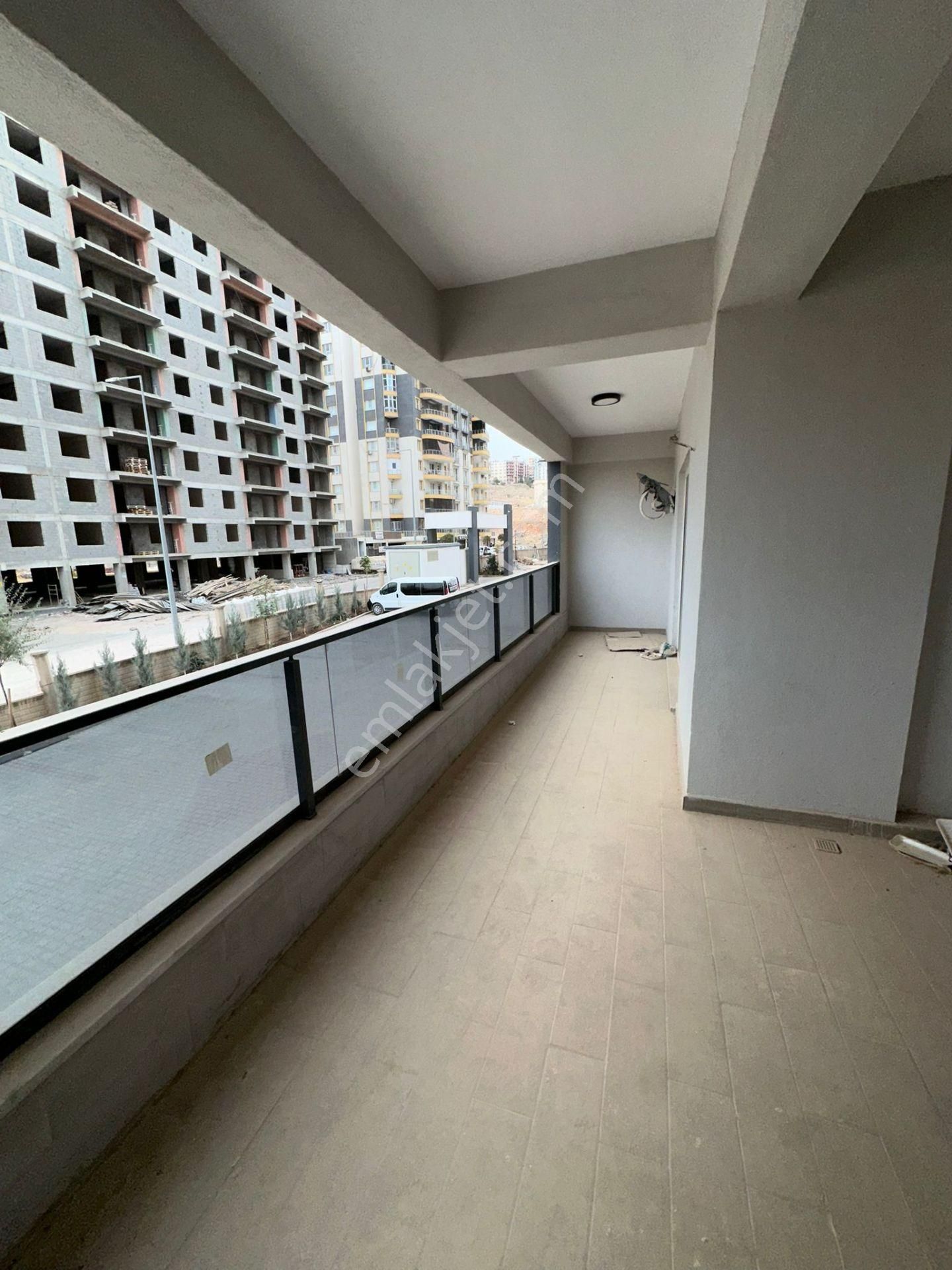 Barak Emlak'tan Site İçerisinde Fırsat Satılık 4+1 Lüks Daire - Görsel 13