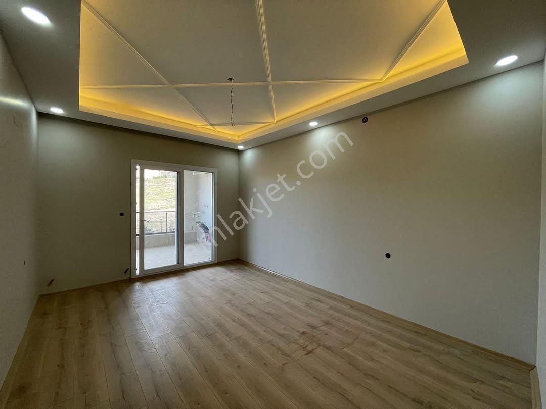 Barak Emlak'tan Site İçerisinde Fırsat Satılık 4+1 Lüks Daire - Görsel 4