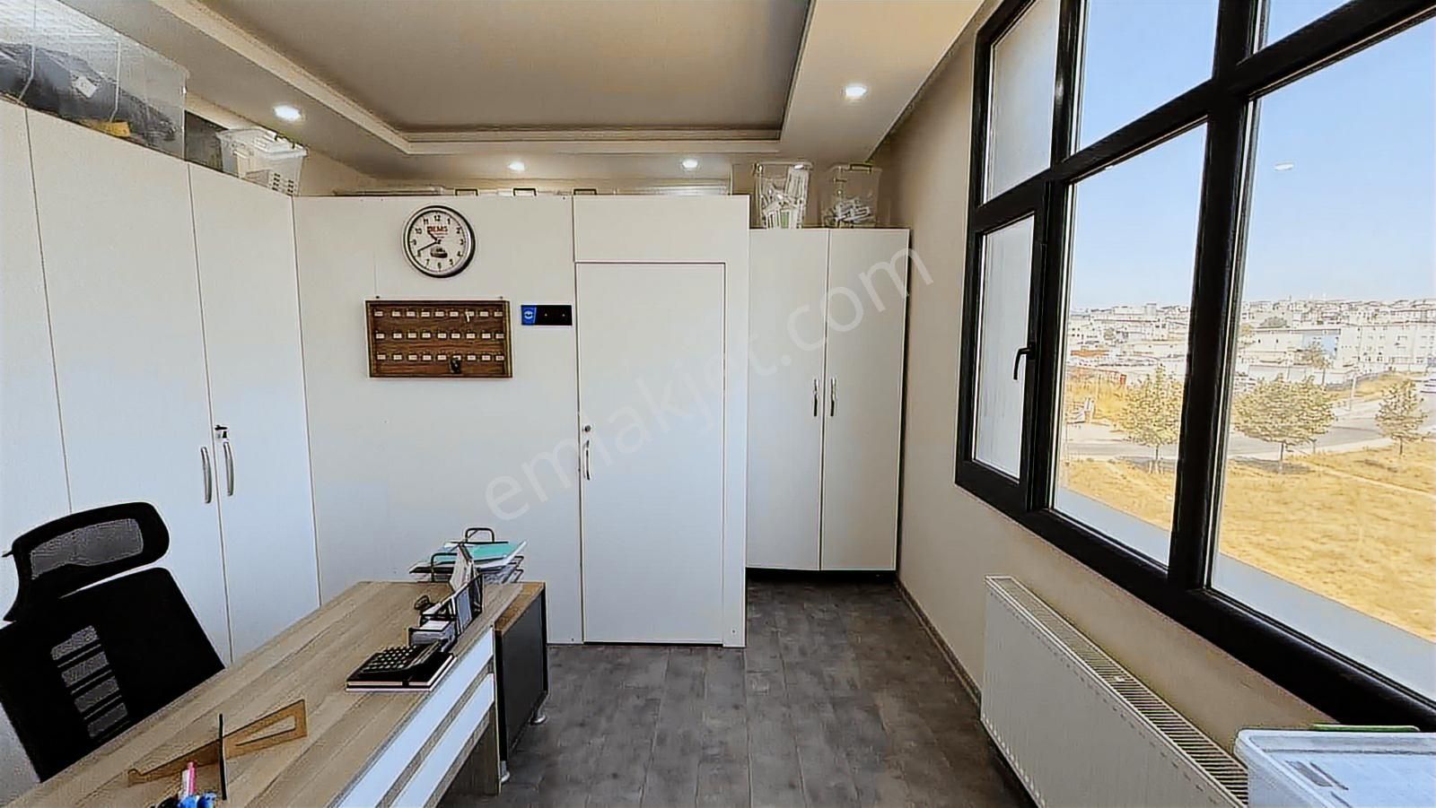 E-5 Karayolu Üzeri 2 Katlı Kiralık 350 M2 Ofis Ve İşyerleri - Görsel 30