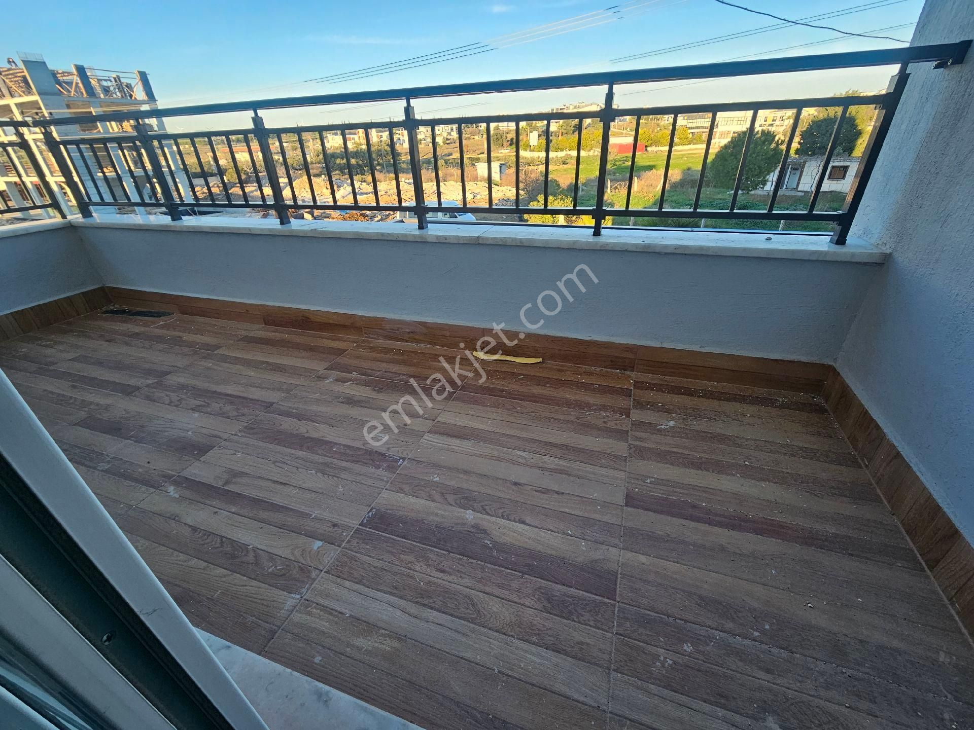 Didim'de Satılık Geniş Ara Kat 1+1 - Görsel 8