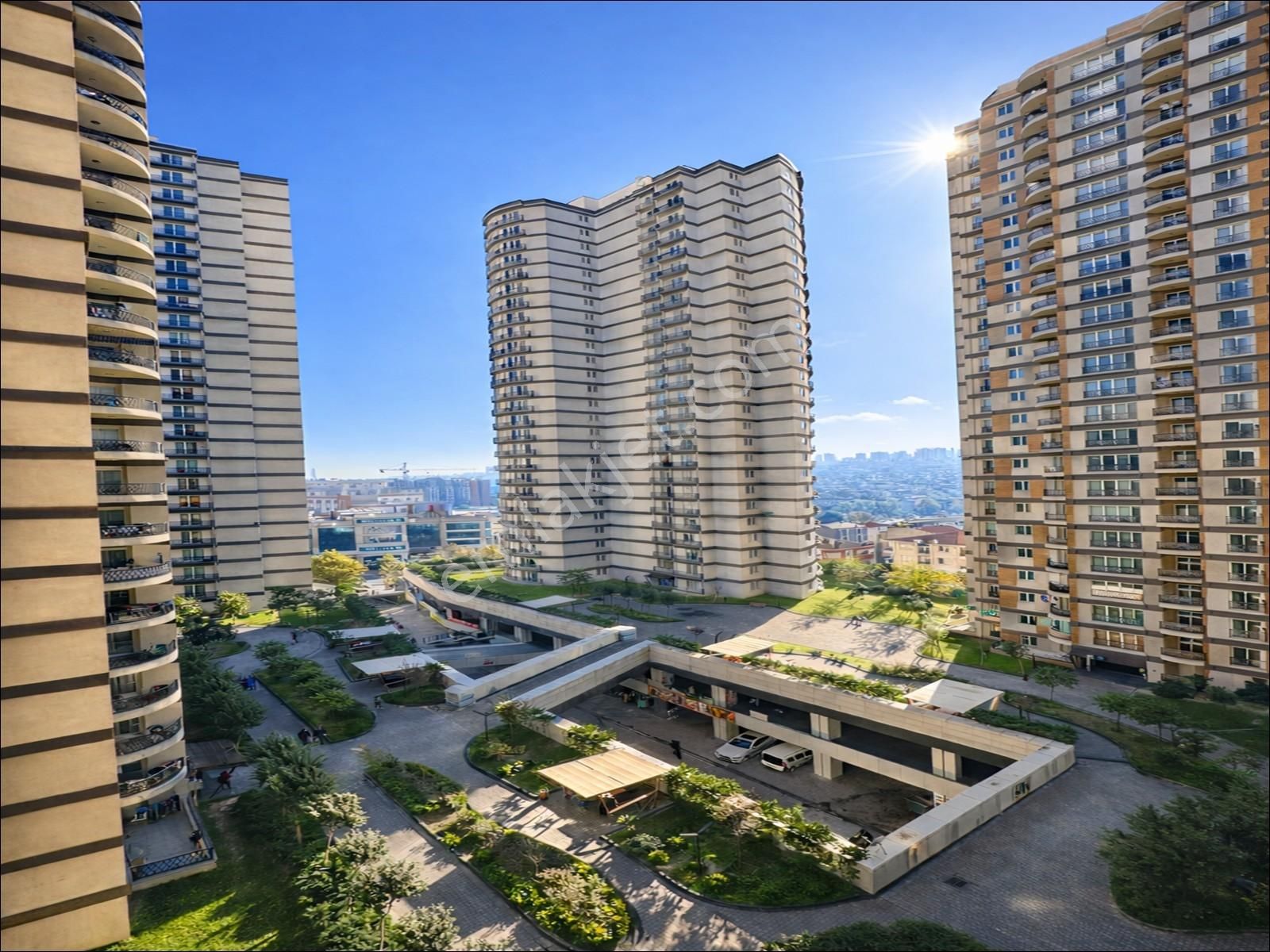 Lıon Dan Site İçi Merkezi Konumda Hastaneye Yakın Arakat 2+1 !!