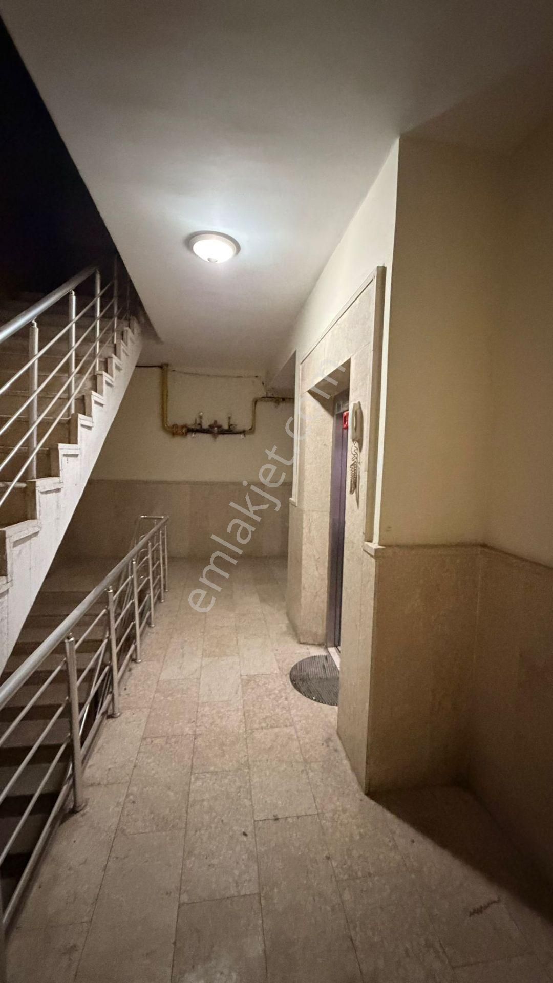 Barak Emlak'tan Ana Cadde Üzeri Satılık 4+1 Daire - Görsel 6