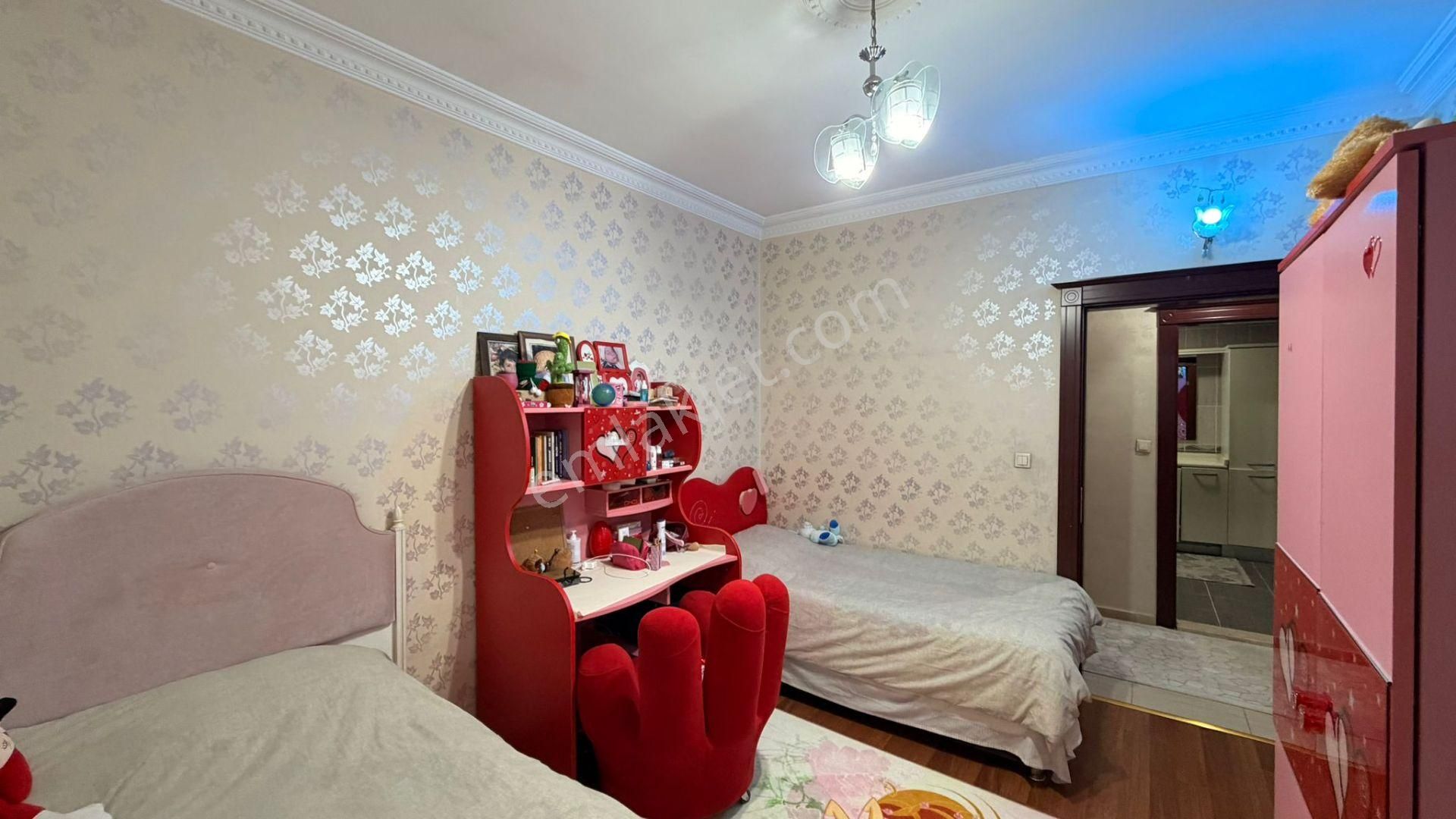 Barak Emlak'tan Ana Cadde Üzeri Satılık 4+1 Daire - Görsel 14